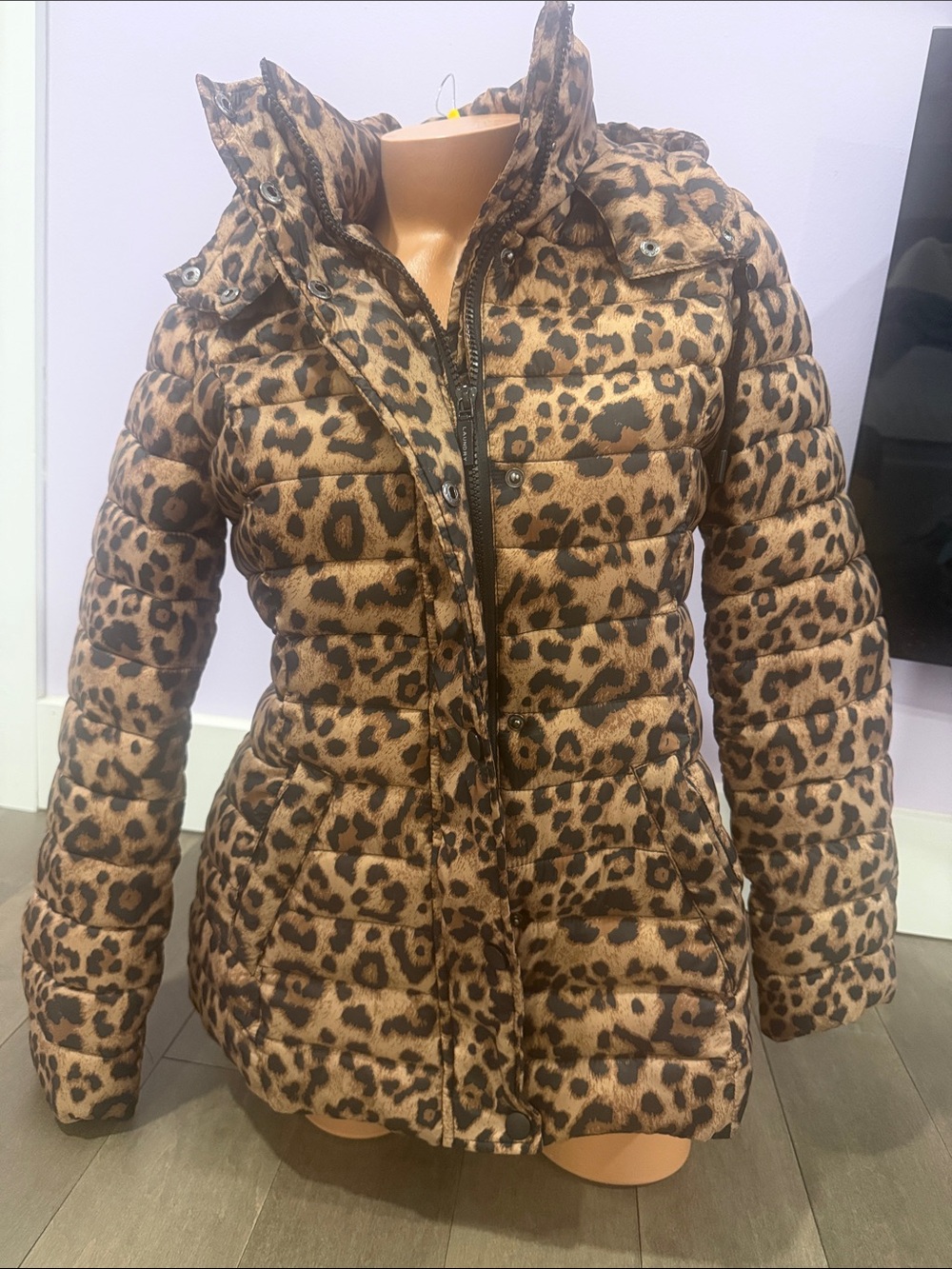 Laundry By Shelli Segal Leopard Print Puffer Jacket - Brown/Tan/Black. Medium